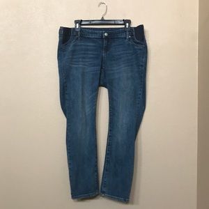 Size 30S Gap Maternity Jeans